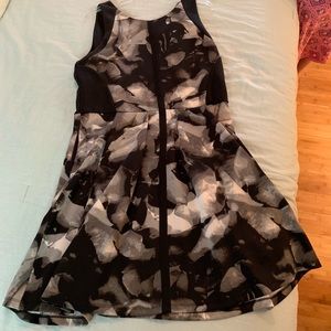 Black dress w/pockets